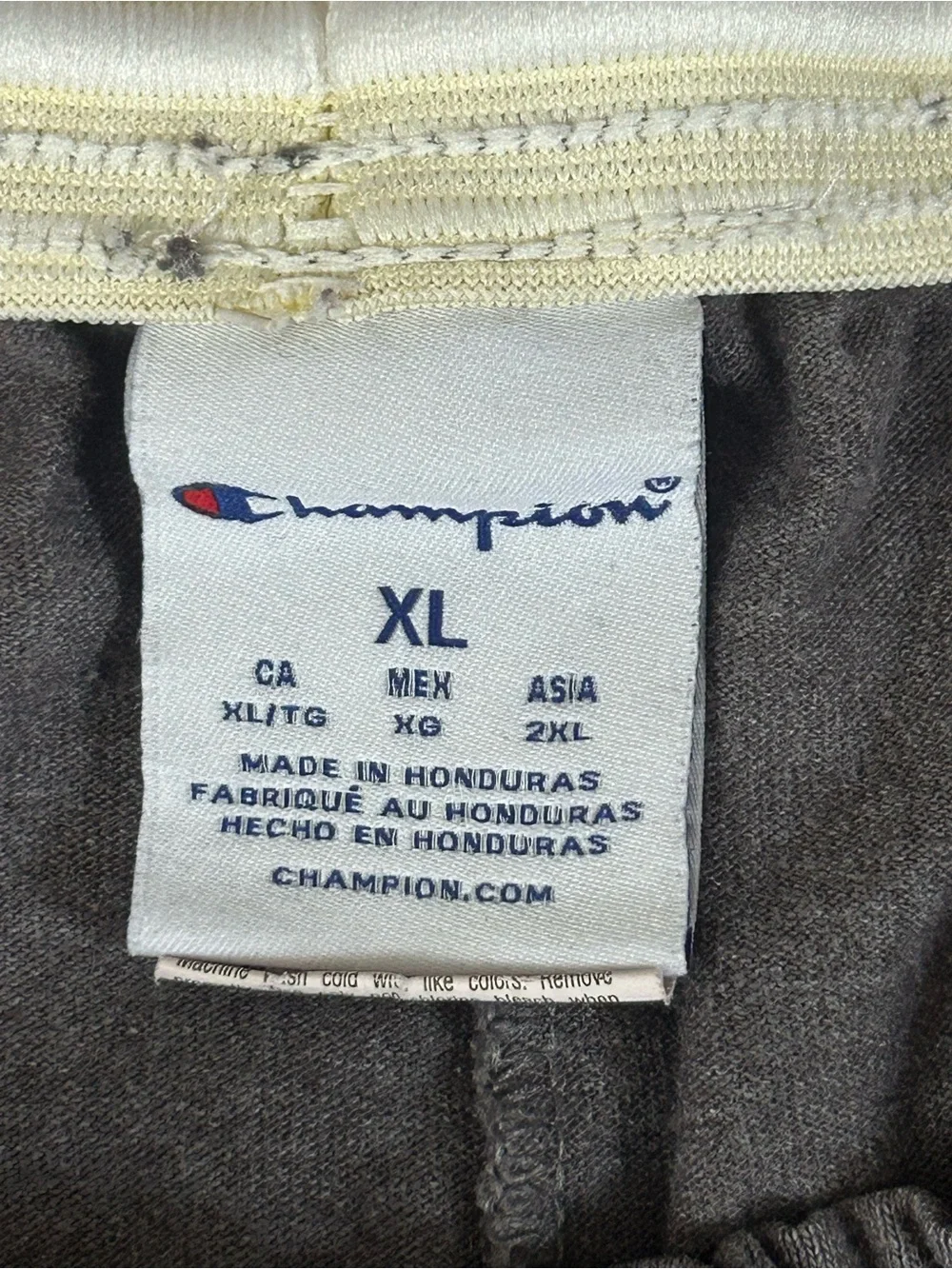 7 pairs of men's XL champion lightweight drawstring joggers